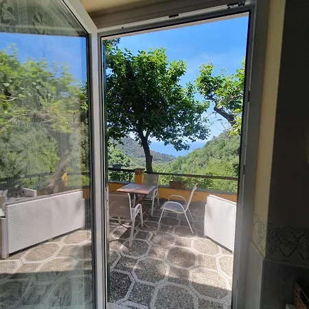 Agriturismo Costa Di Campo Вернацца